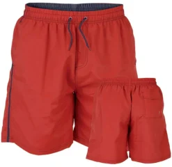 Punaiset uimashortsit